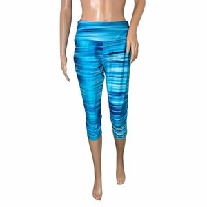 Nike Dri-FIT Blue Striped Capri Leggings | Women’s Active Yoga Pants